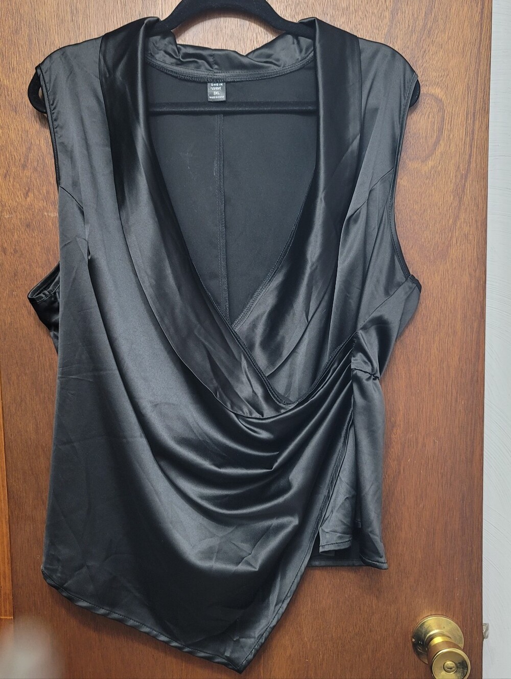 SHEIN Black Satin Draped V-Neck Sleeveless Camisole. Size 3XL